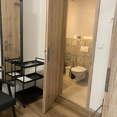 게스트하우스 Blaha 블로톤퓌레드