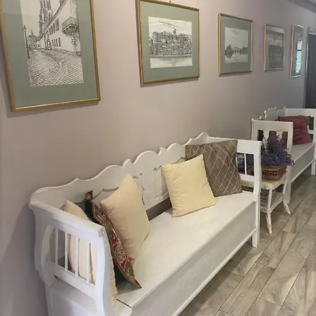 게스트하우스 Blaha 블로톤퓌레드