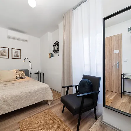 게스트하우스 Blaha 블로톤퓌레드